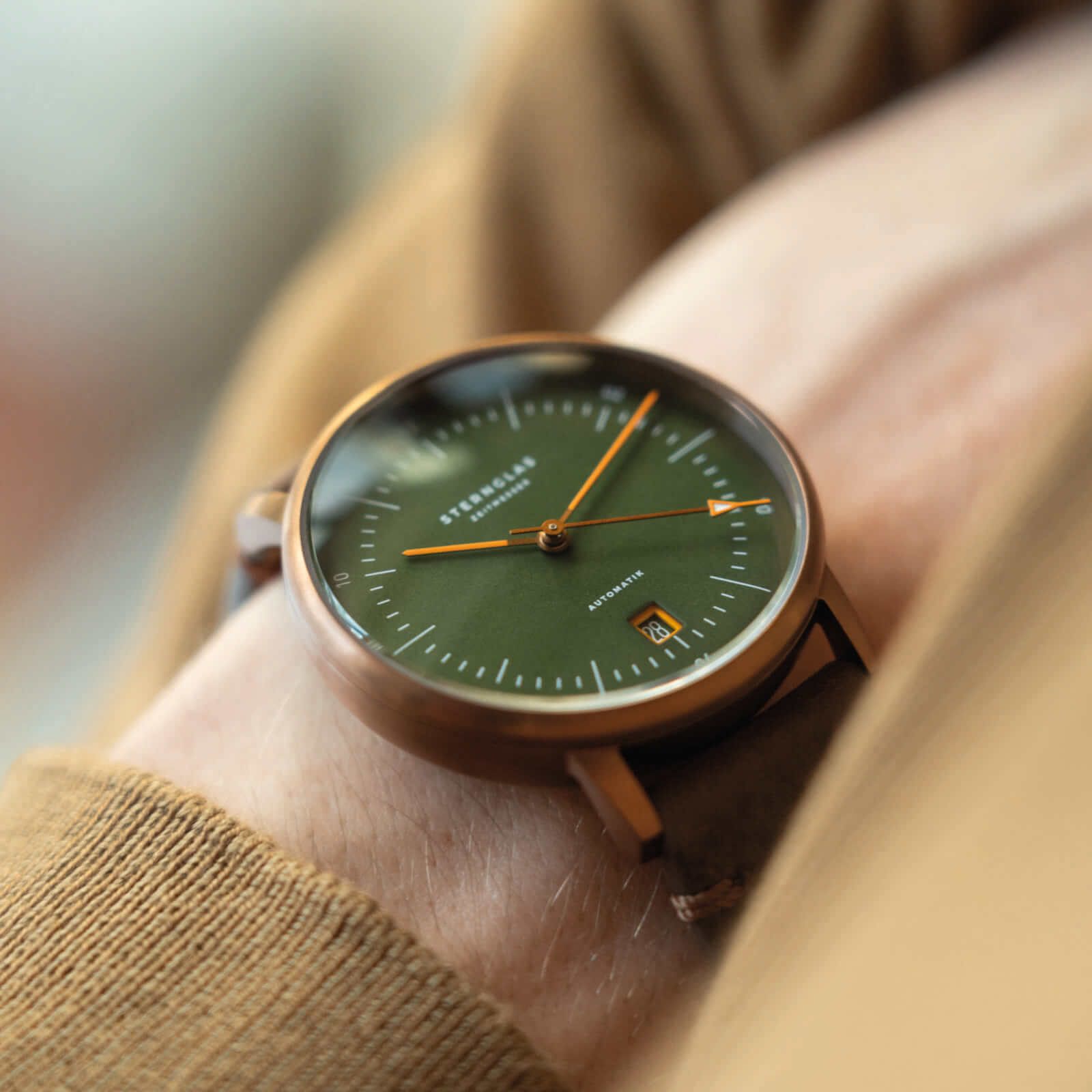 sternglas-naos-automatik-edition-bronze-herrenuhr-38-mm image 2