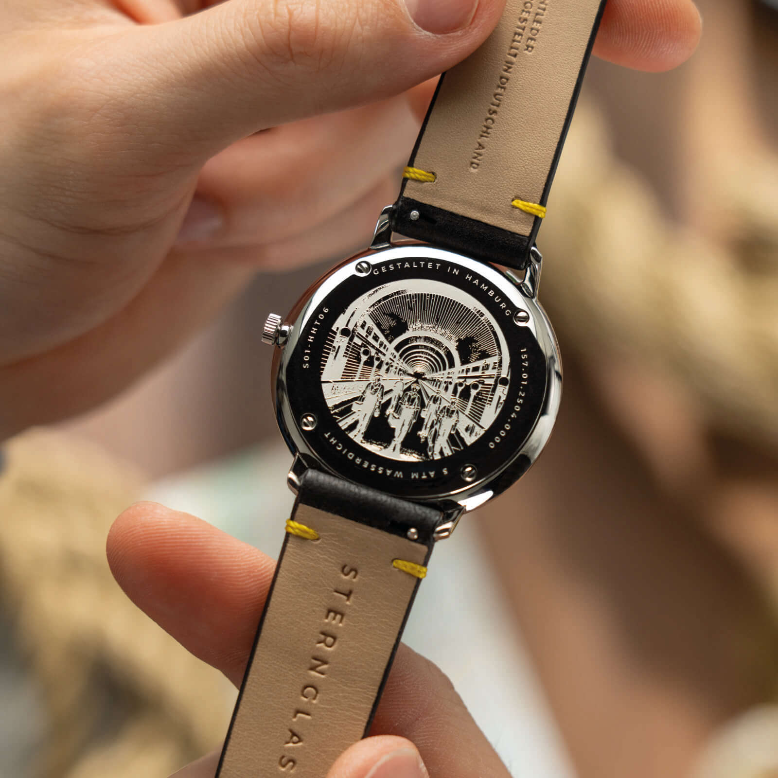 sternglas-hamburg-edition-1911-uhr-42-mm-herren-uhr-dunkelblau-elbtunnel-design image 7
