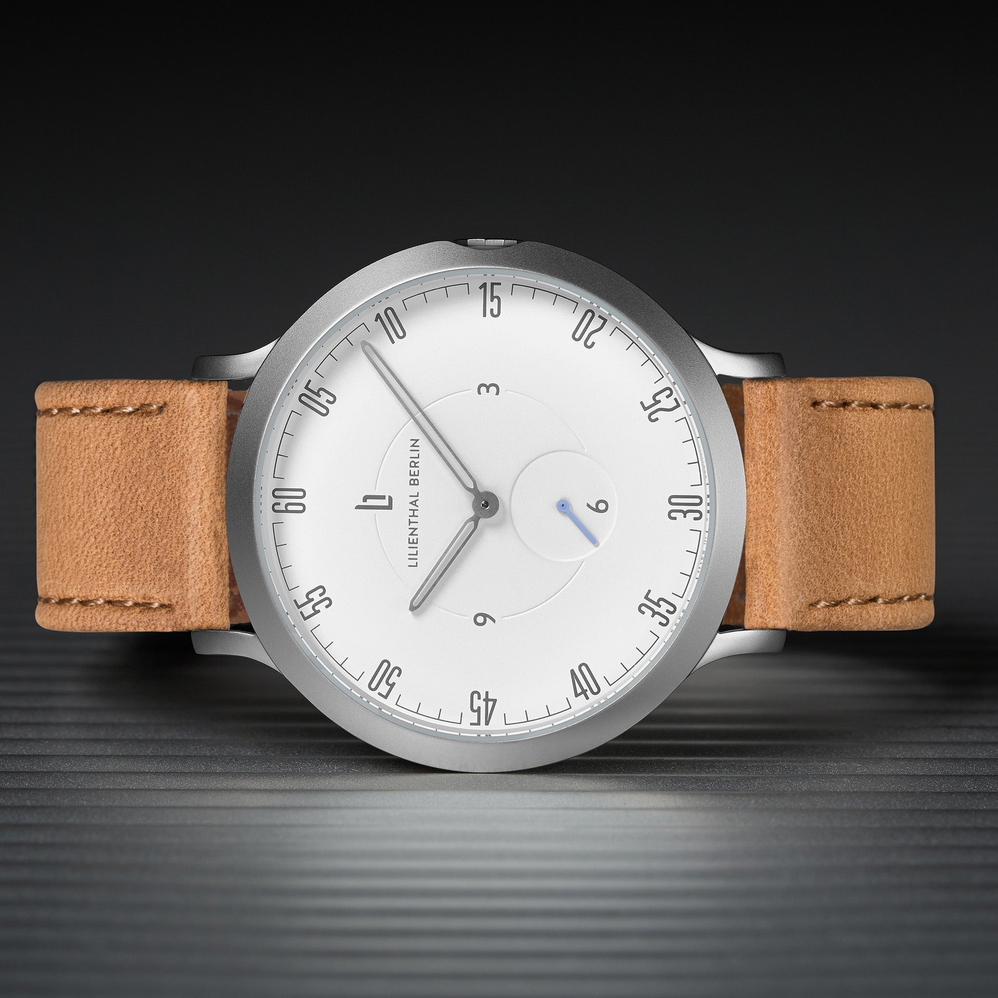 lilienthal-berlin-lilienthal-1-silver-white-armbanduhr-42-5-mm image 3