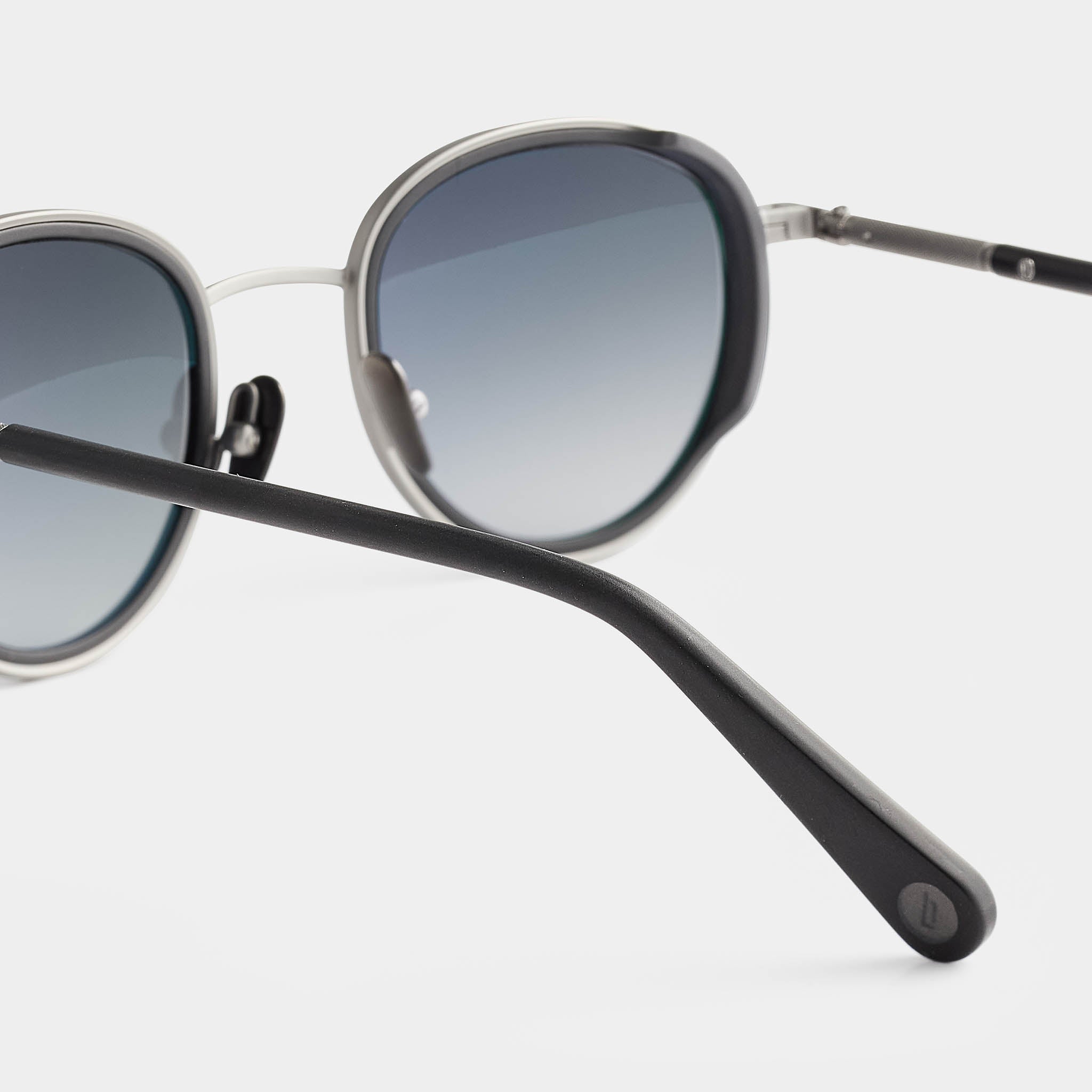 lilienthal-berlin-fusion-pop-sonnenbrille-anthracite-black-gray image 6