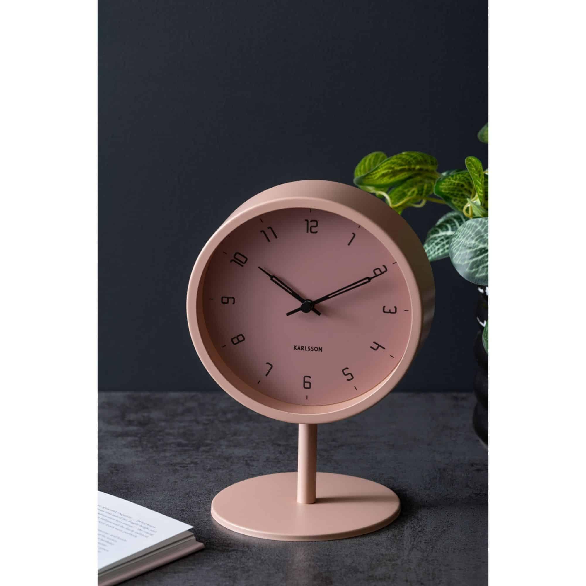 karlsson-stark-tischuhr-eisen-matt-faded-pink-15-cm image 2