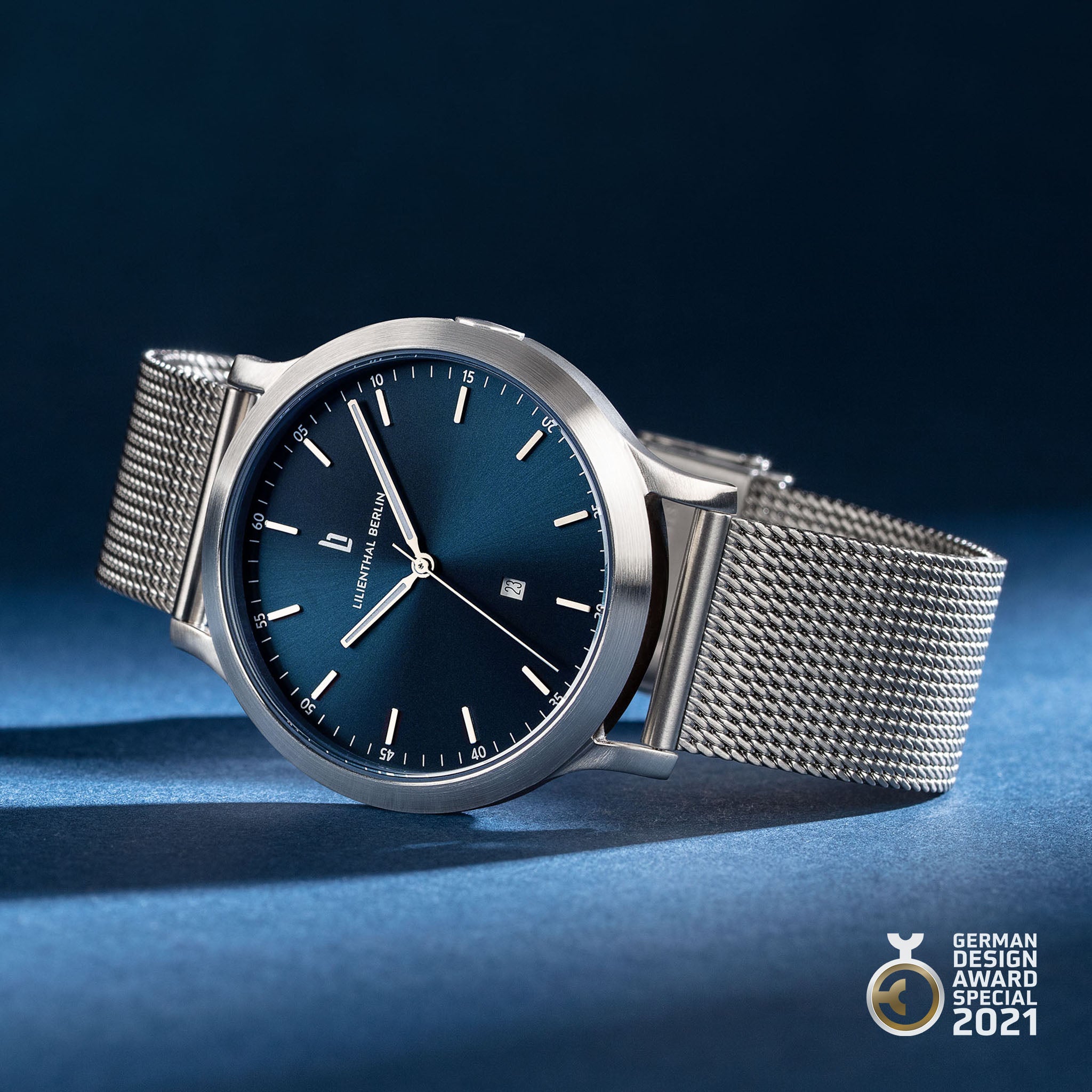lilienthal-berlin-huxley-silver-blue-armbanduhr-40-mm-3 image 3