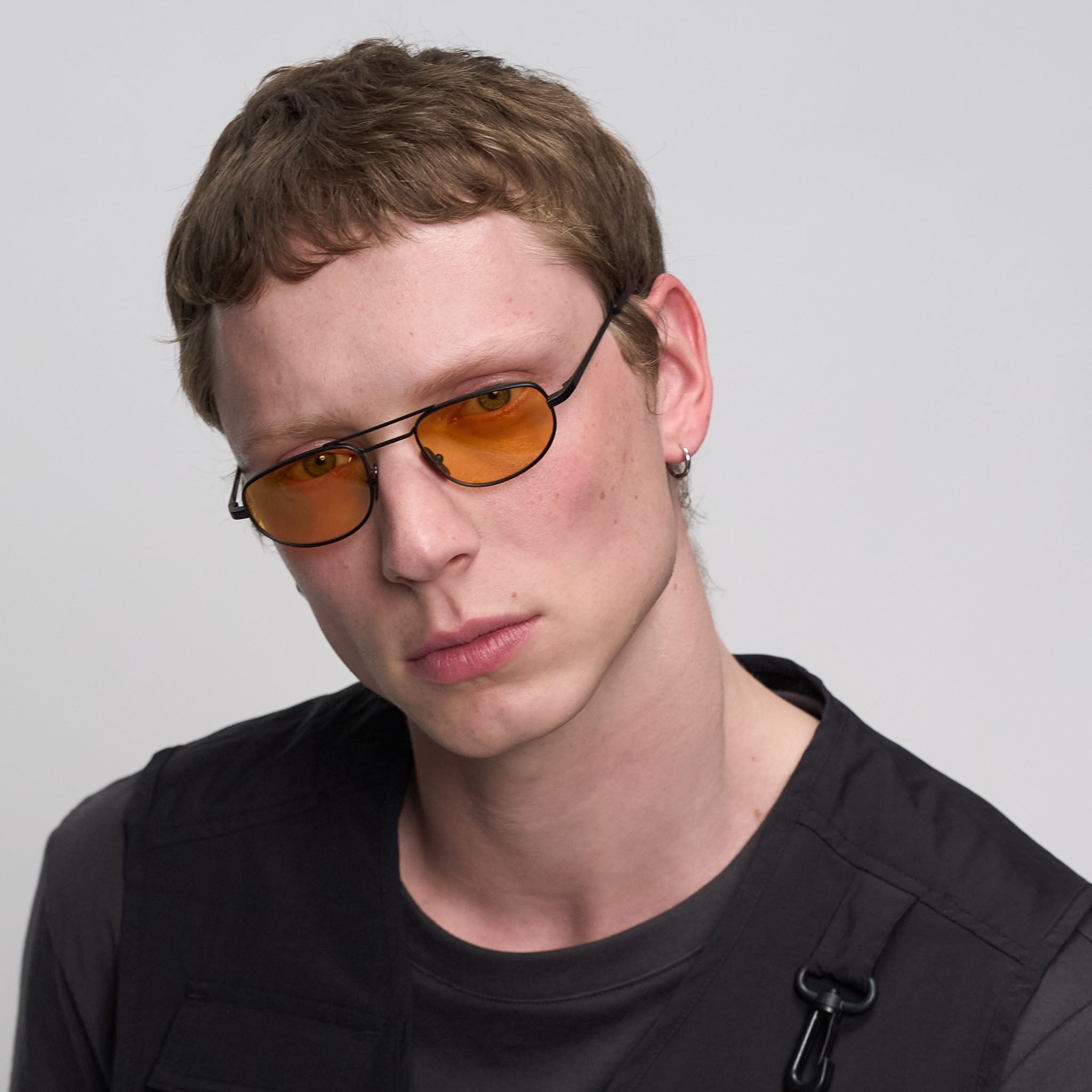 lilienthal-berlin-neo-wave-sonnenbrille-black-anthracite-orange-limited-edition image 8