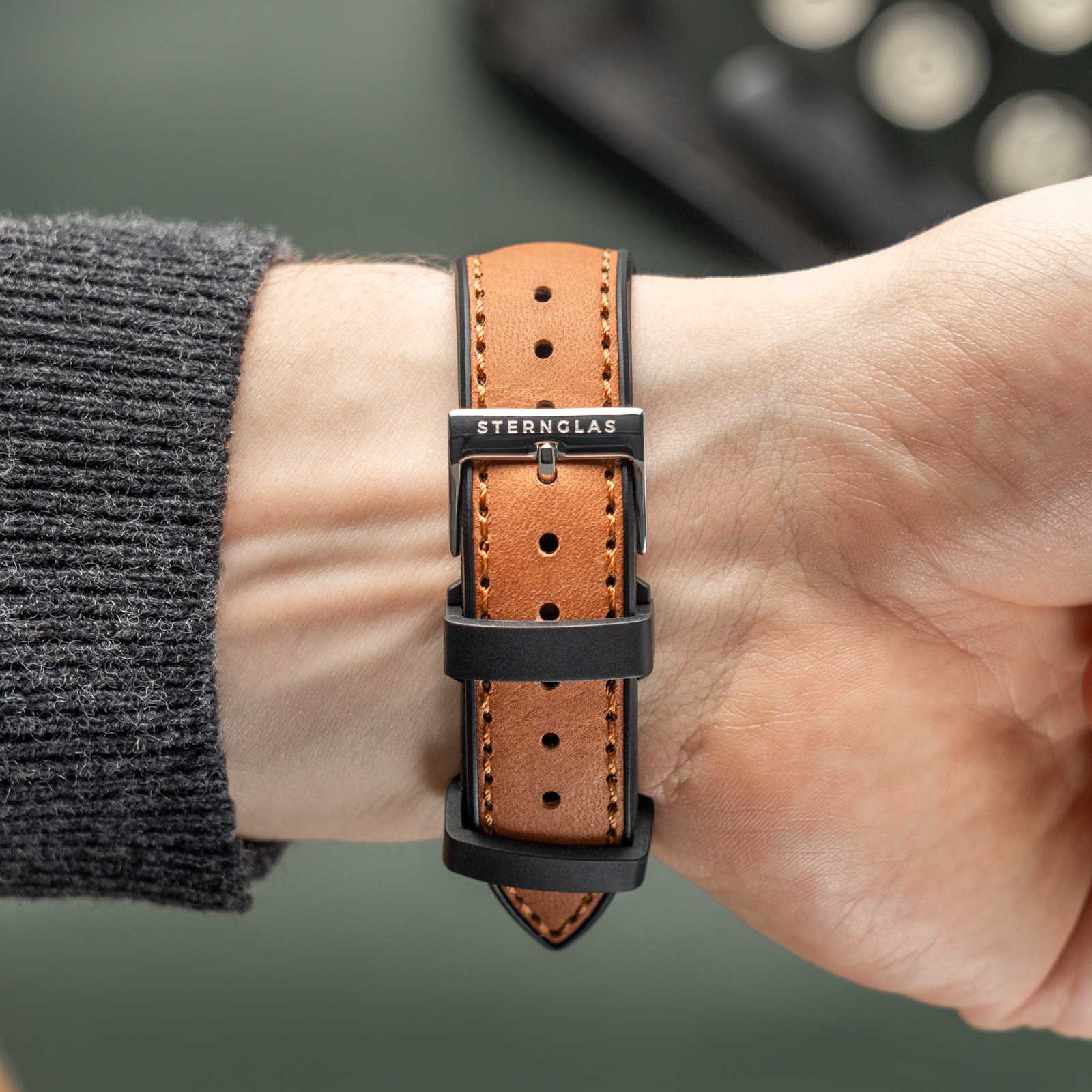 sternglas-hybrid-20-leder-uhrenarmband-braun-20-mm image 3