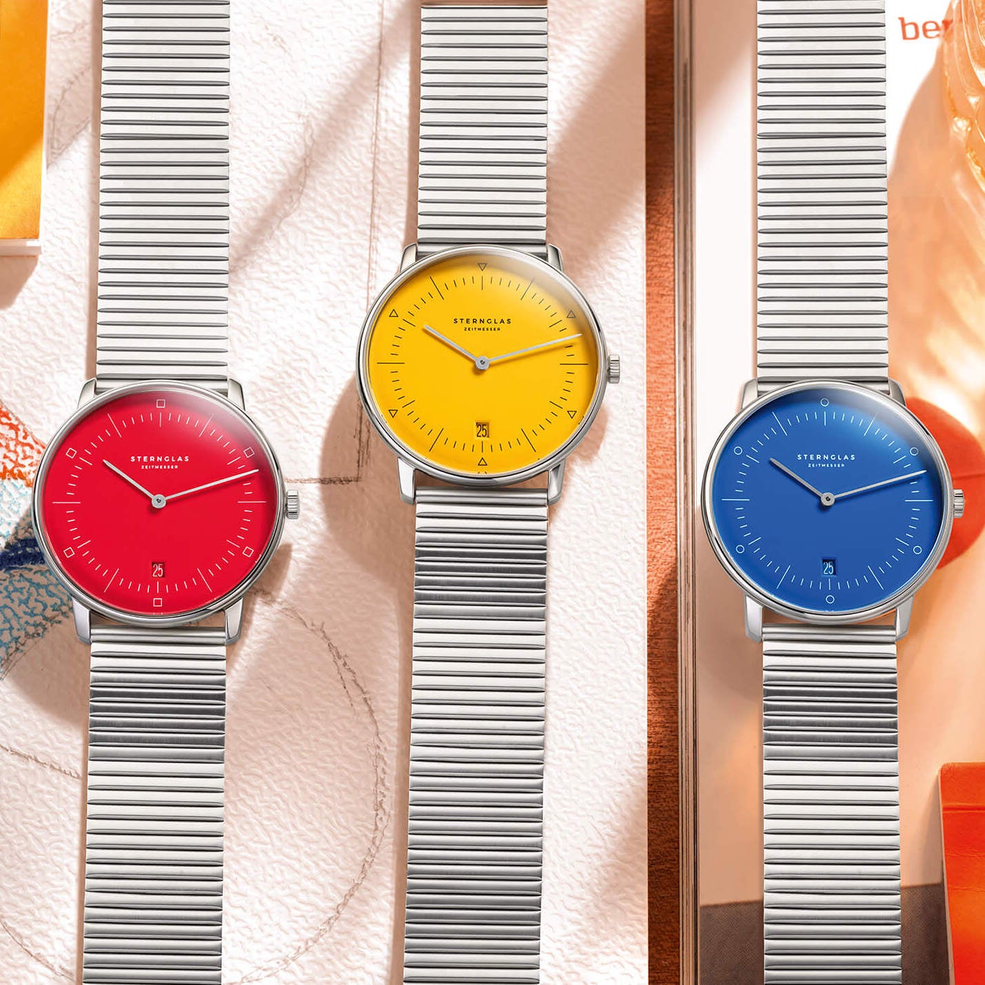 sternglas-naos-edition-bauhaus-ii-gelb-38-mm-saphirglas image 6