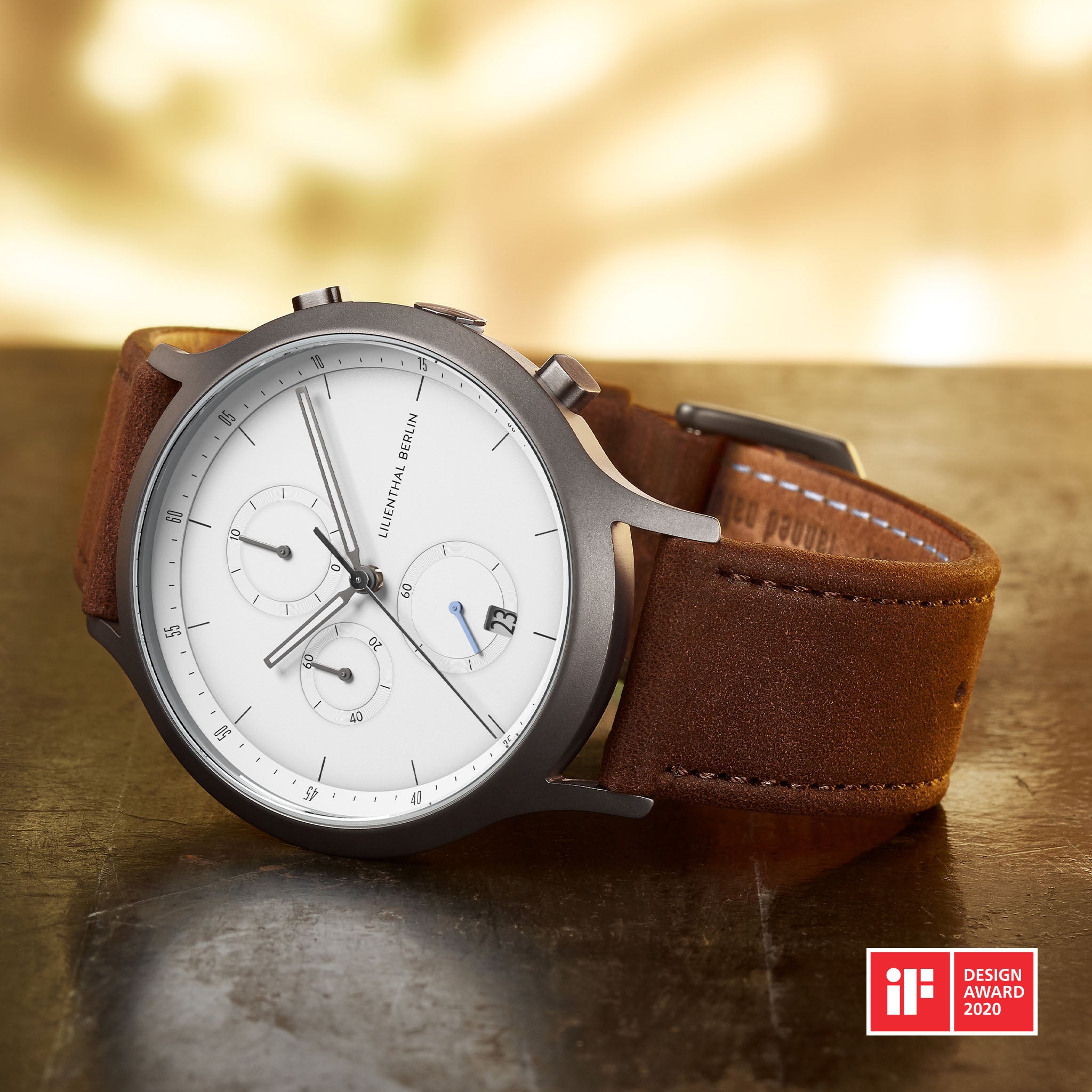 lilienthal-berlin-chronograph-dark-silver-white-lederarmband image 3
